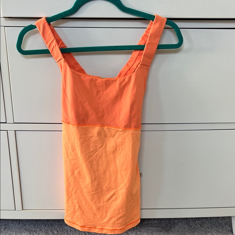 Lululemon orange cross back tank size 6